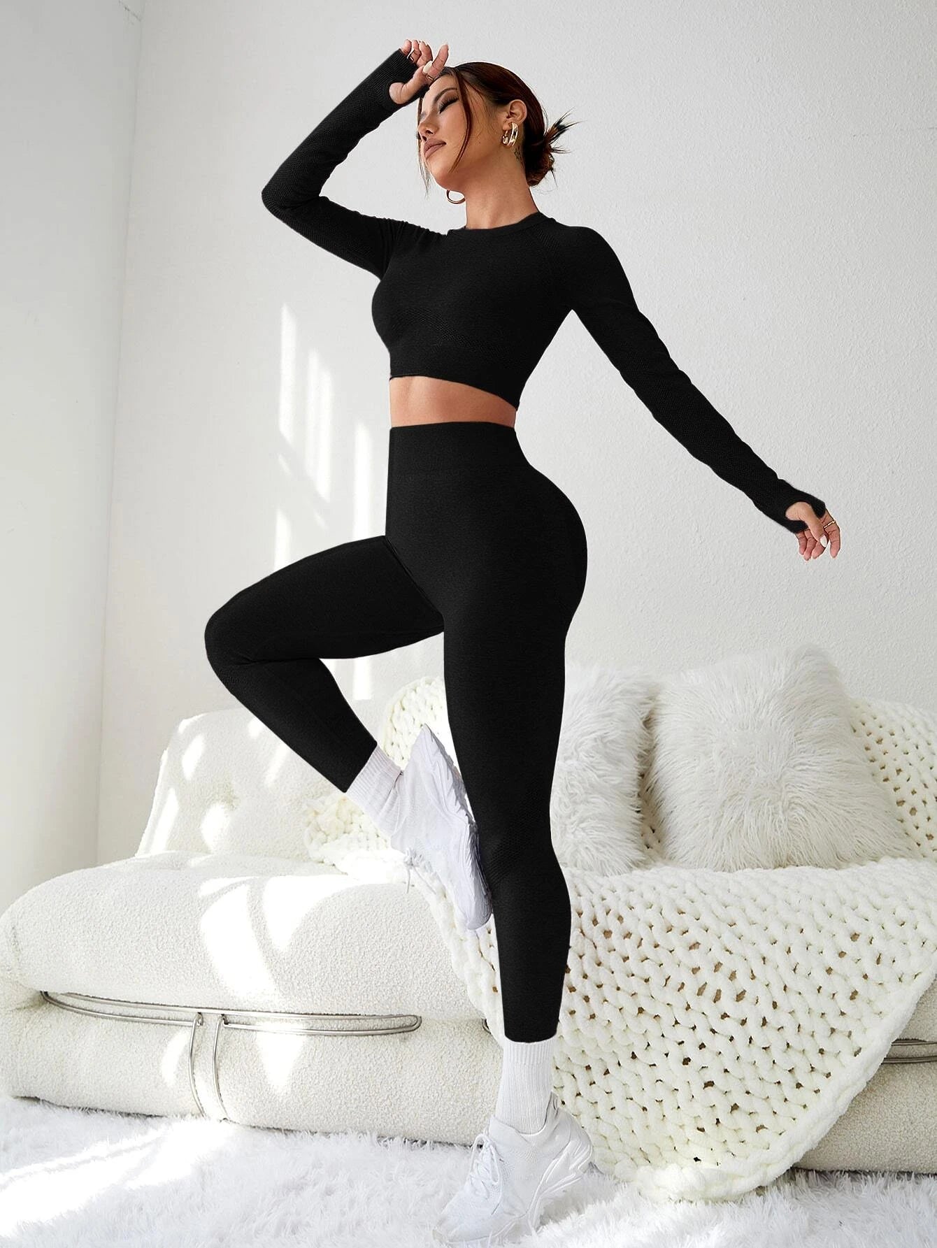 Seamluxe Women's Sport Cut Workout Set with Back Thumb Holes